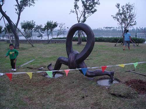 鑄銅雕塑